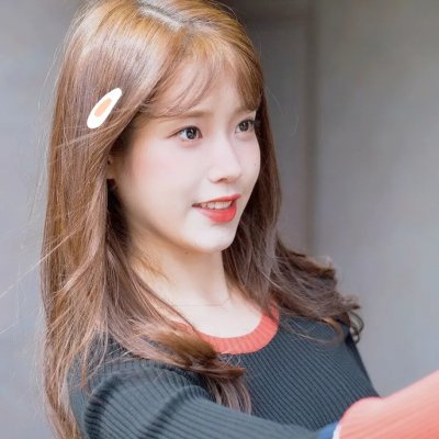 笼子在寻找小鸟